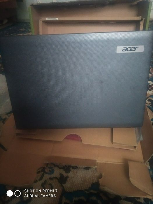 Srochno Notebook Sotiladi!