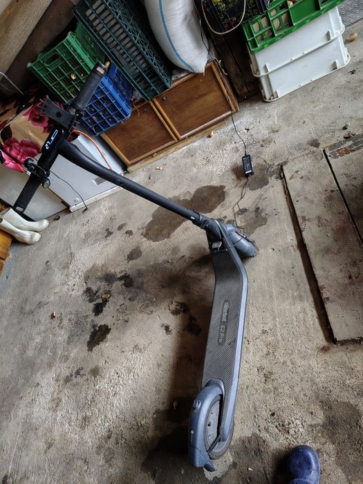 Trotineta ninebot 30 km/h