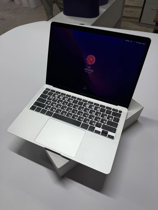 Apple Macbook Air M1 256 ГБ, 94%