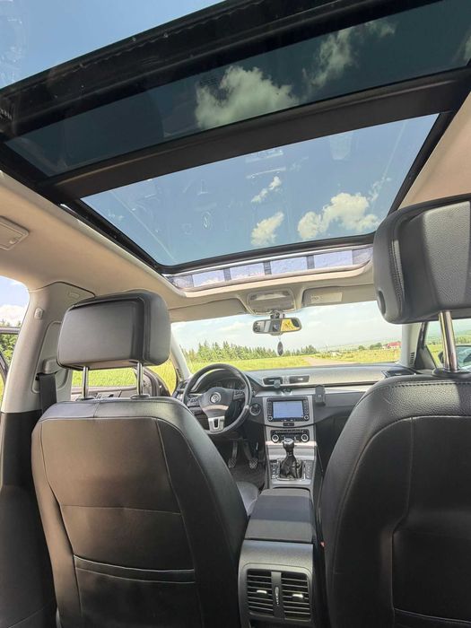 VOLKSWAGEN PASSAT (B7) 2.0 TDI BMT (140 CP), nivel de echipare Highline