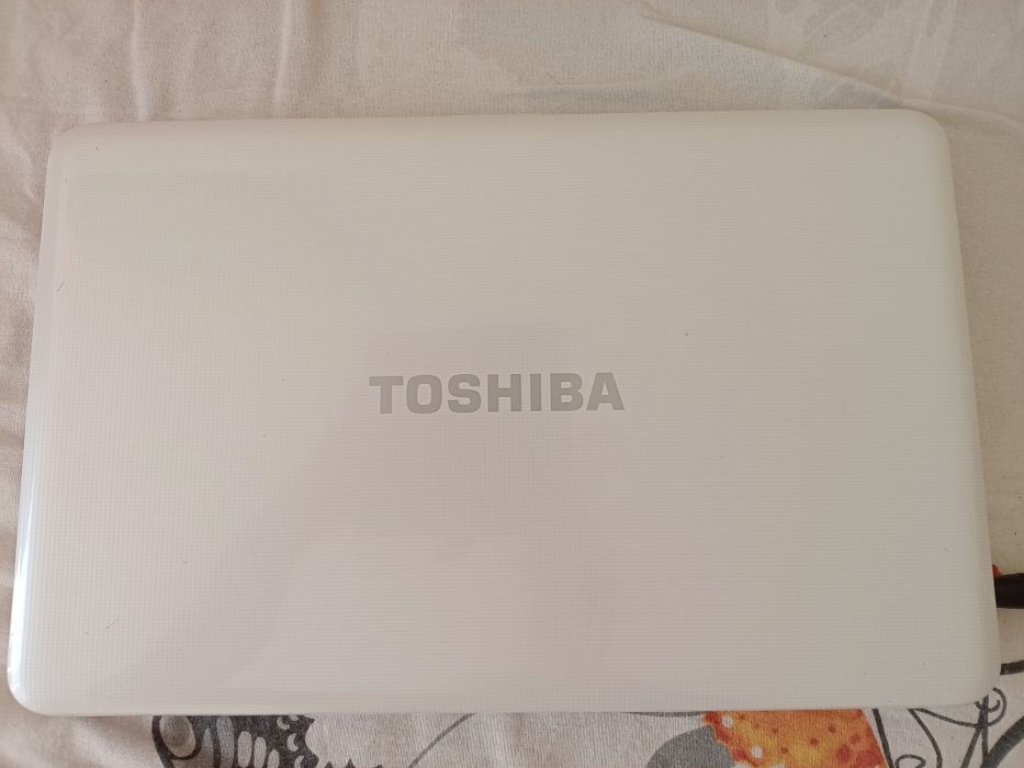 Чудесен лаптоп "Toshiba"