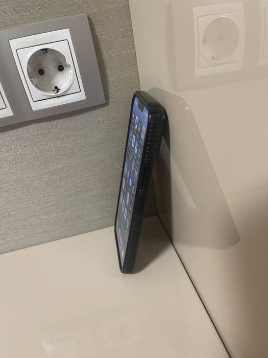 I phone 13 Pro Max  1 Tb Graphite