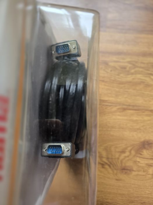 Нов VGA 10m кабел 10 метра
