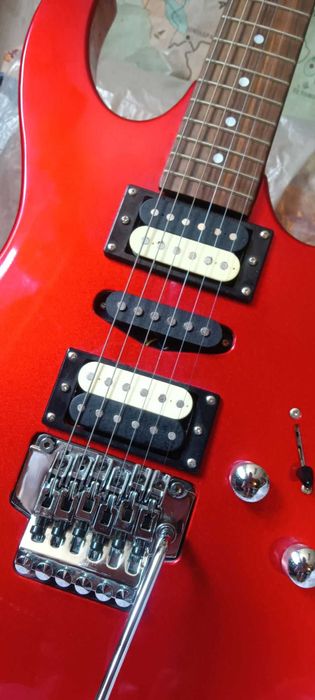 Китара Superstrat колекция редки качествени модели,може+ кубе,процесор