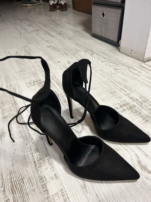 Чисто нови елегантни токчета!