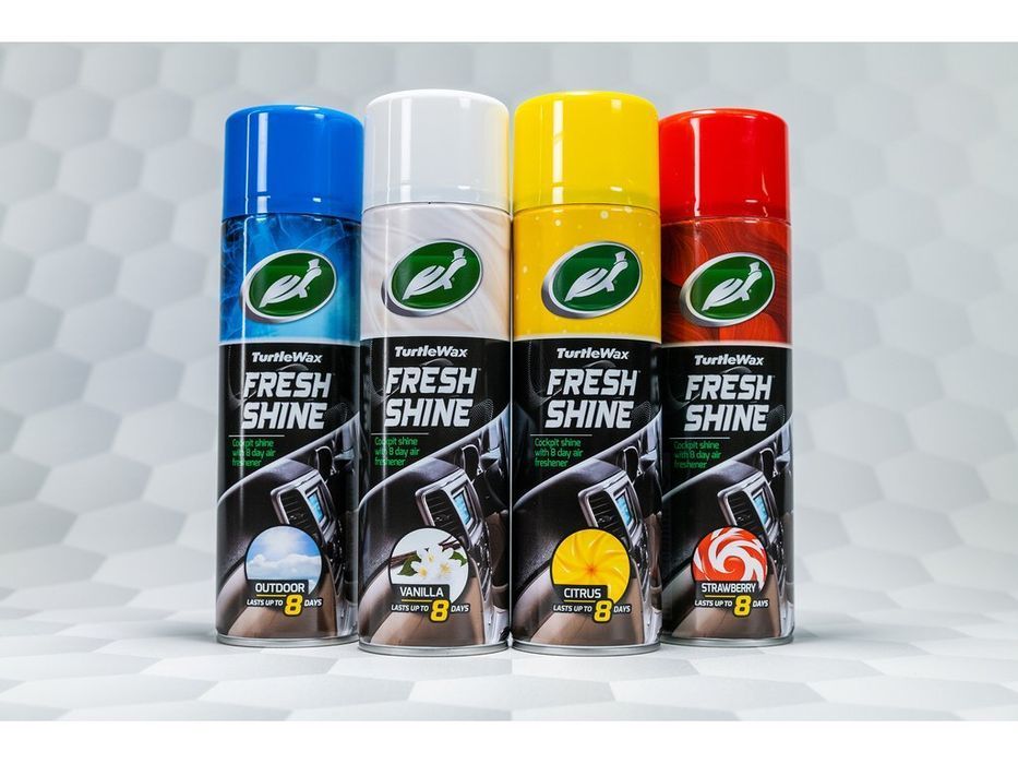 Spray silicon bord Turtle Wax Cockpit Fresh Capsuni 500ml pentru vinil, plastic si cauciuc, curatare, efect antistatic si parfum de lunga durata