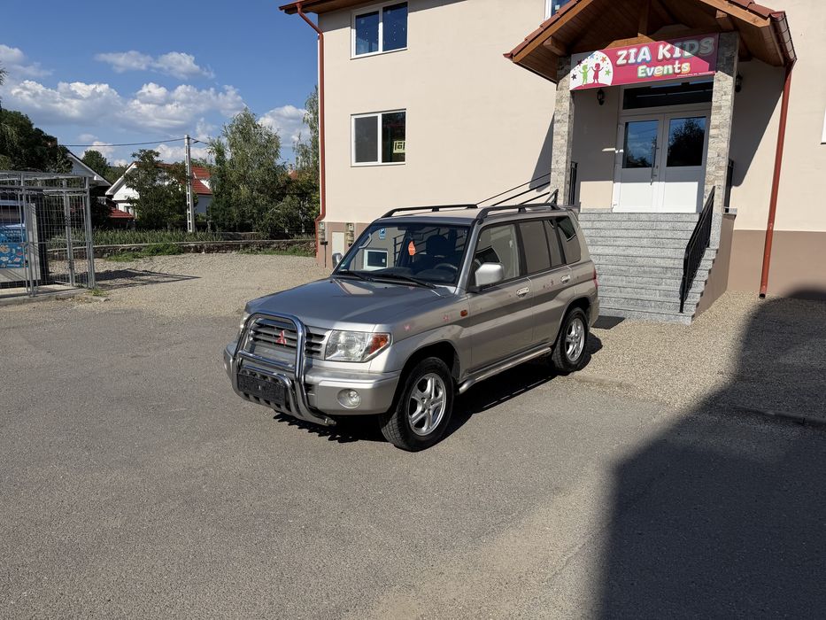 MITSUBISHI Pajero Pinin