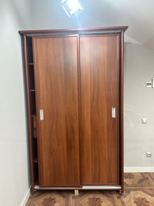 продается шкаф для одежды
