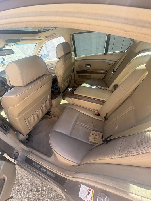 BMW Seria 7 E65 – 3.0 Diesel – Automată – Trapă – Interior crem