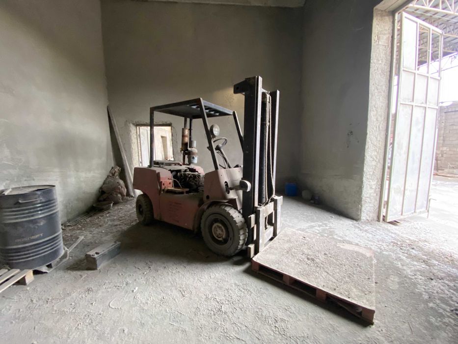 Болгарская грузоподъёмная тележка (кара).