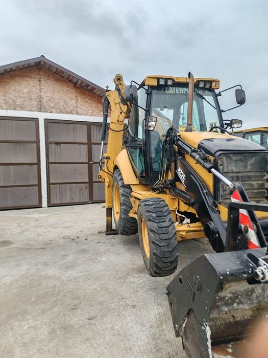 Buldoexcavator  cât 432