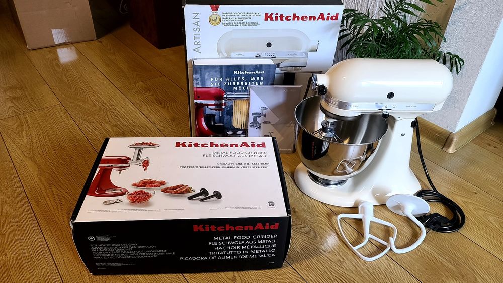 KitchenAid Artisan 4.8 L - Ново !