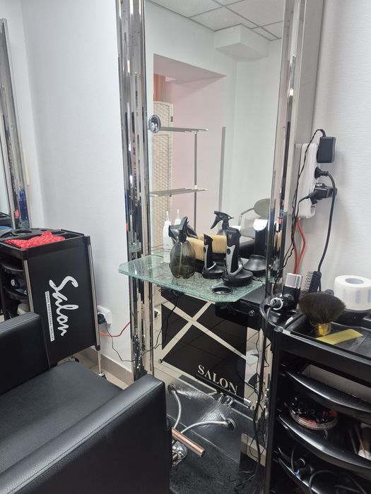 Зеркало для парикмахерской