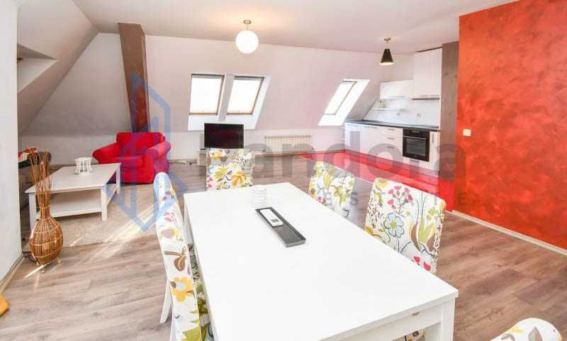 Дава се под наем Тристаен апартамент в София, Драгалевци - 140 кв.м за 648.21 € - Снимка #1