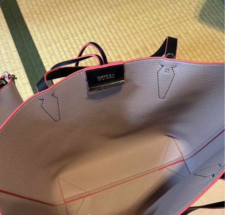 Оригинална чанта на Guess 2в1