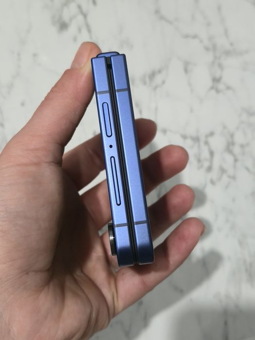 Vand/schimb Samsung Z Flip7 256gb