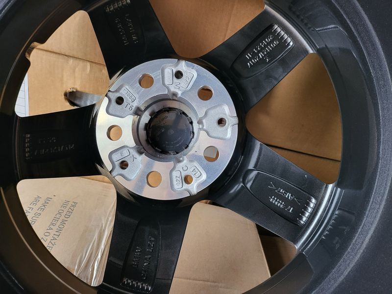 17цола BMW 1 2 серия  5x112 F40 F44 4бр Оригинални