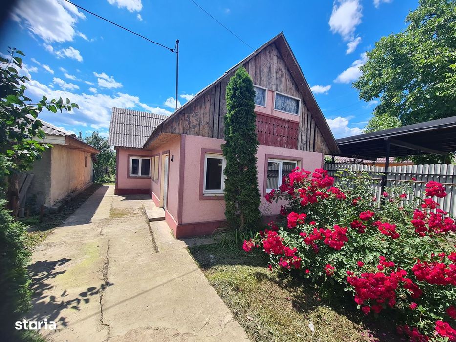 Casa Lilieci 3 camere, teren 450 mp, Bacau