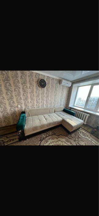 Диван для зала, в хорошем состояний.