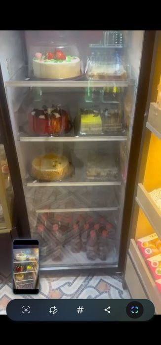 Холодильник витриный