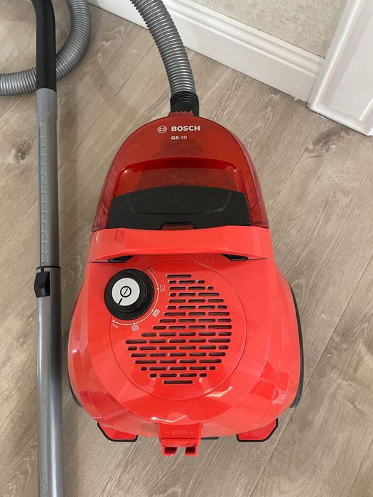 Пылесос Bosch GS-10
