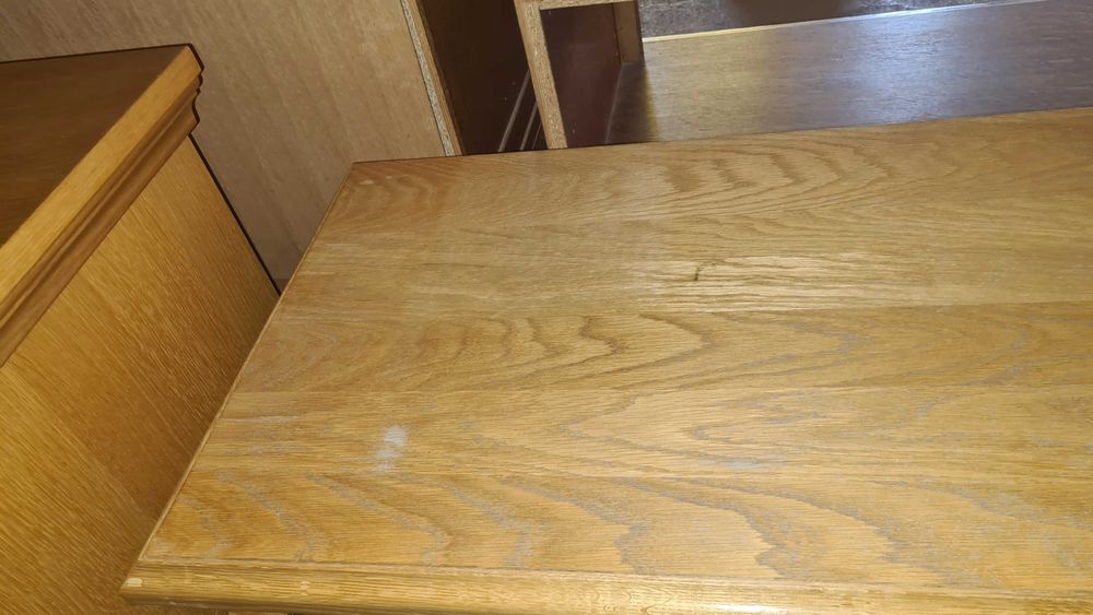 шкаф скрин тоалетка внос от Европа