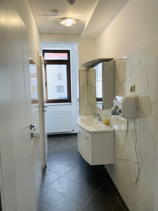 Cladire noua de închiriat , Proprietar persoana fizica ,130 mp/etaj ,ultracentral ,Gimnasticii 39B, Sibiu , vizibilitate foarte buna