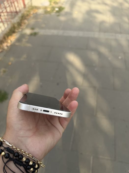 Iphone 13 simplu