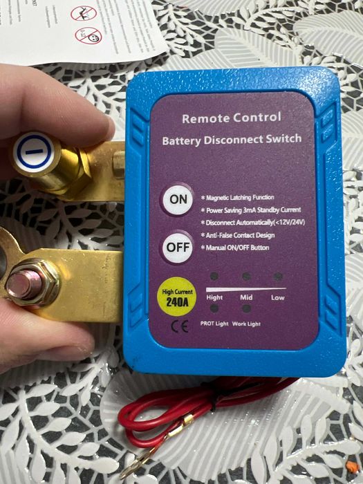 Întrerupător Baterie cu Telecomandă 12V/24V – 240A (Nou)