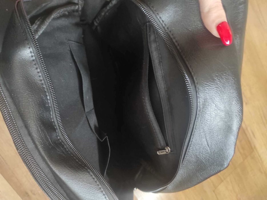 Елегантна, лека, водо и студоустойчива раница с ПОДАРЪК портмоне