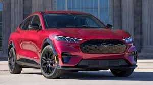 Ford Mustang Mach-e AWD pod zakaz