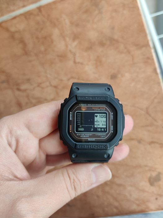 Casio DW-H5600 Smartwatch Retro