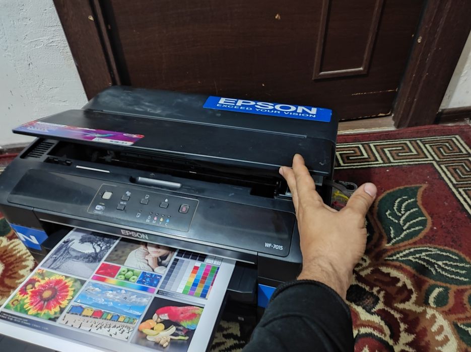 EPSON 7015 PROFESSIONAL A3+ PRONTER katta razmerli plakatlar chiqaradi