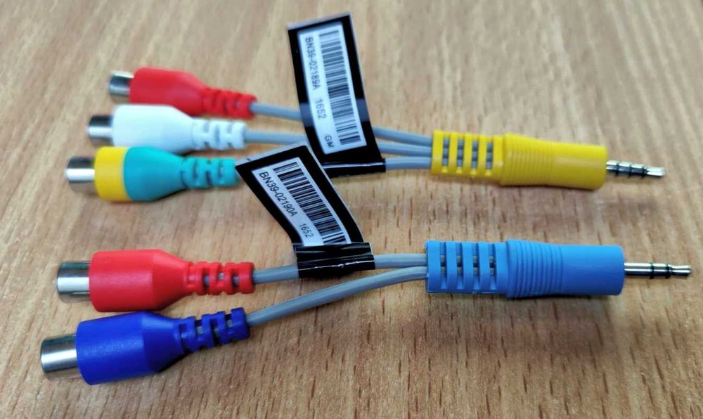 Cabluri HDMI, VGA, Firewire, DVI, XBOX, HDMI Mini, USB, Adaptoare