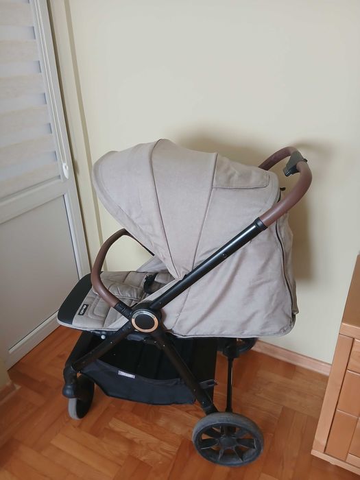 Количка Chipolino Ultera със зимно чувалче