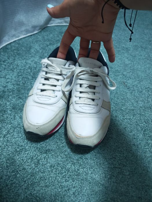 Adidași Tommy Hilfiger