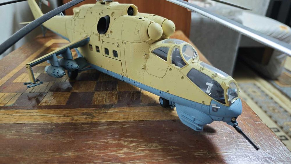 Elicopter de asalt MI-24V Eaglemoss  ASAMBLAT