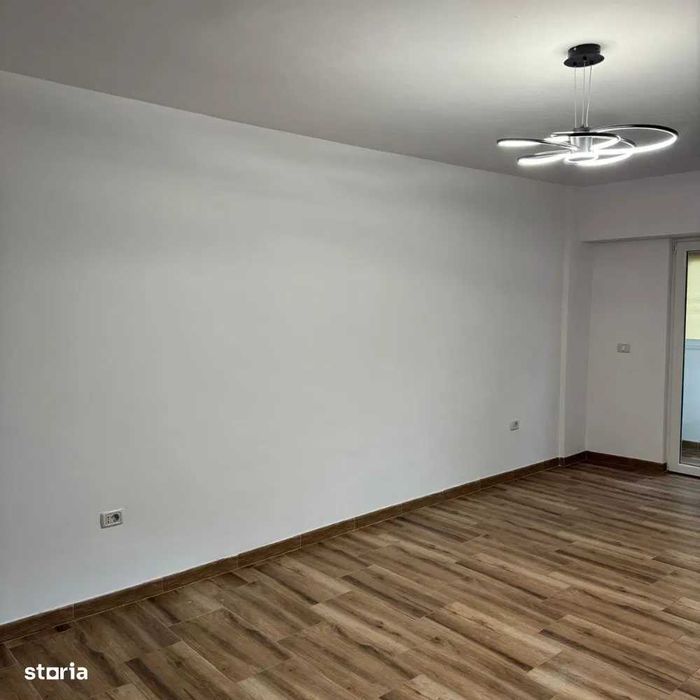 Camera de inchiriat in Salon pe Stefan cel Mare