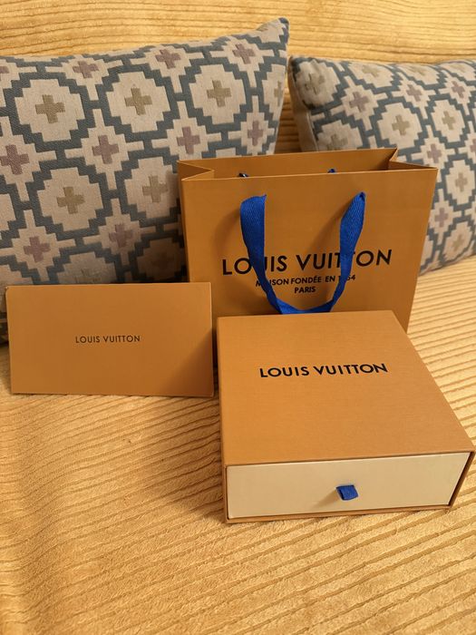 Curea Louis Vuitton