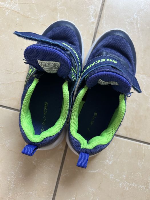 Adidasi Skechers, marimea 25, 15 cm si marimea 26 (16 cm)