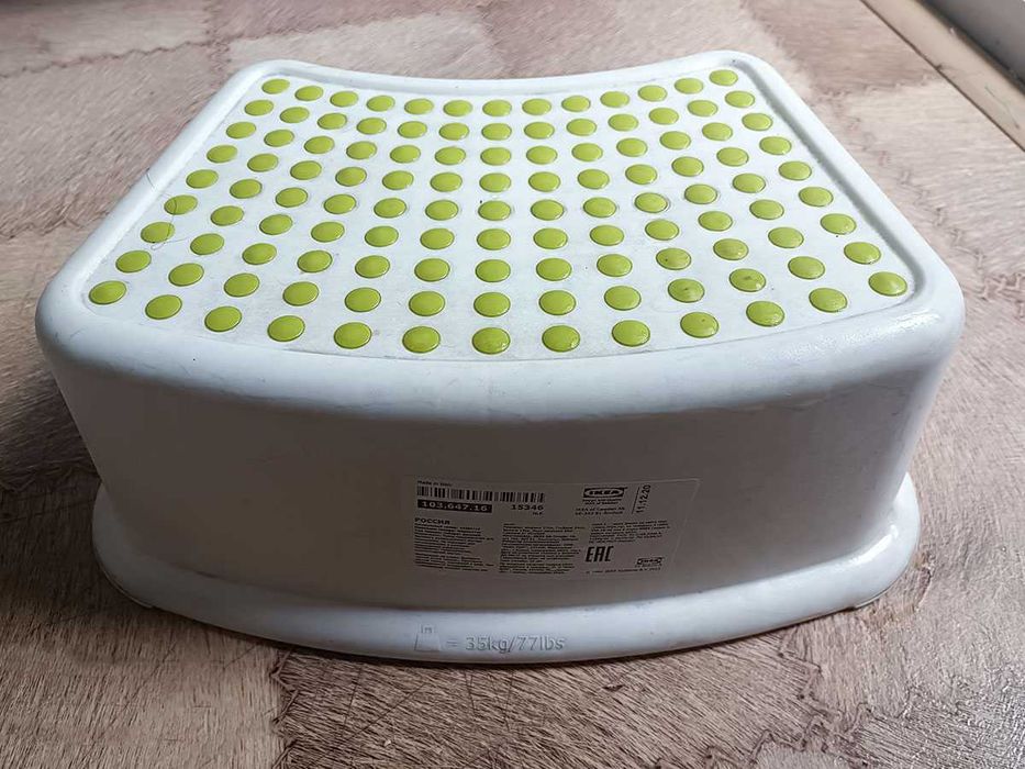 Табурет детский ФЁРСИКТИГ ИКЕА подставка для ванной