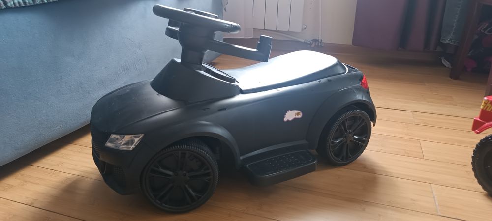 Продам детские машинки
