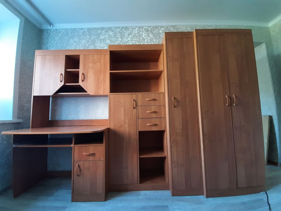 Шкаф-стенка с письменным столом