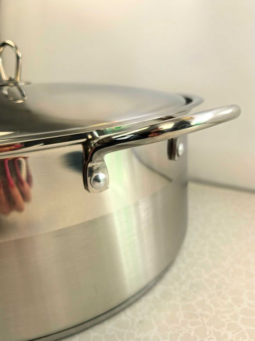 Cratita inox 38x15 cm 17 litri cu capac metal 290 lei