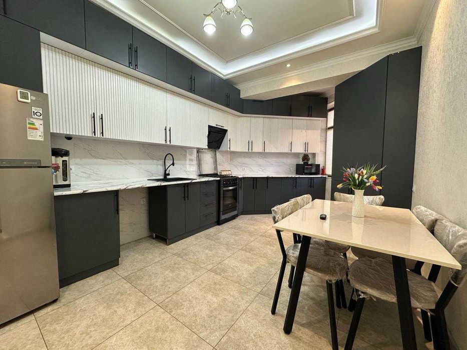 ЖК Dream House ул.Кичик Бешагач 4-комн 6/10 110 м² евроремонт меб/тех