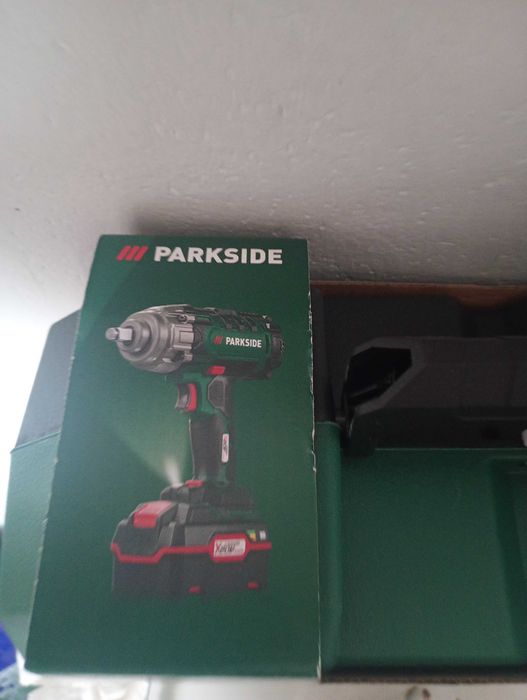Чисто нов акумулаторен ударен гайковерт Parkside