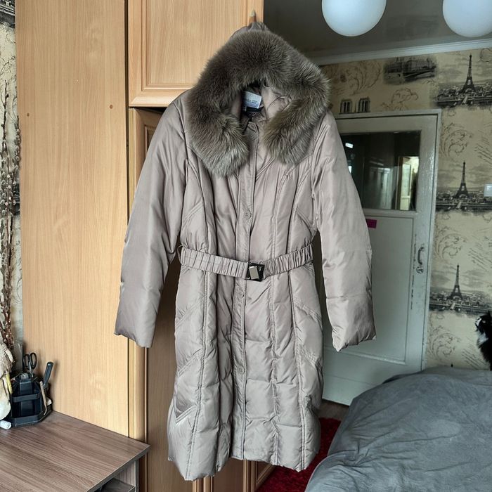 Зимний пуховик 54 размера.