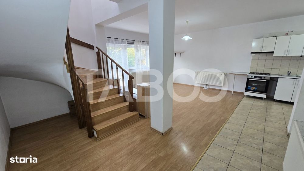 Casa de inchiriat 3 camere si 425mp curte libera in Sura Mare
