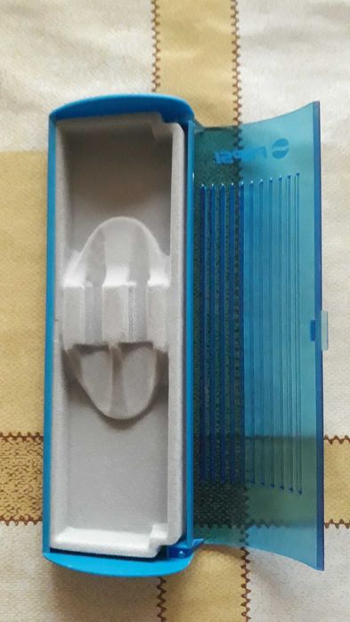 Продава се нов, рекламен моливник на "Pepsi"