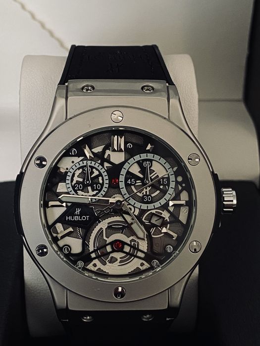 Часы Hublot по низкой цене